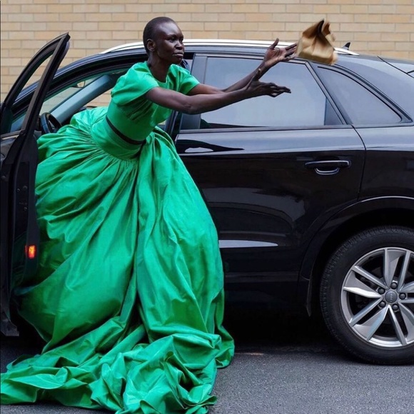 ISO Christopher John Rogers Green Silk High Waisted Skirt and Top 006 Collection - Picture 2 of 3